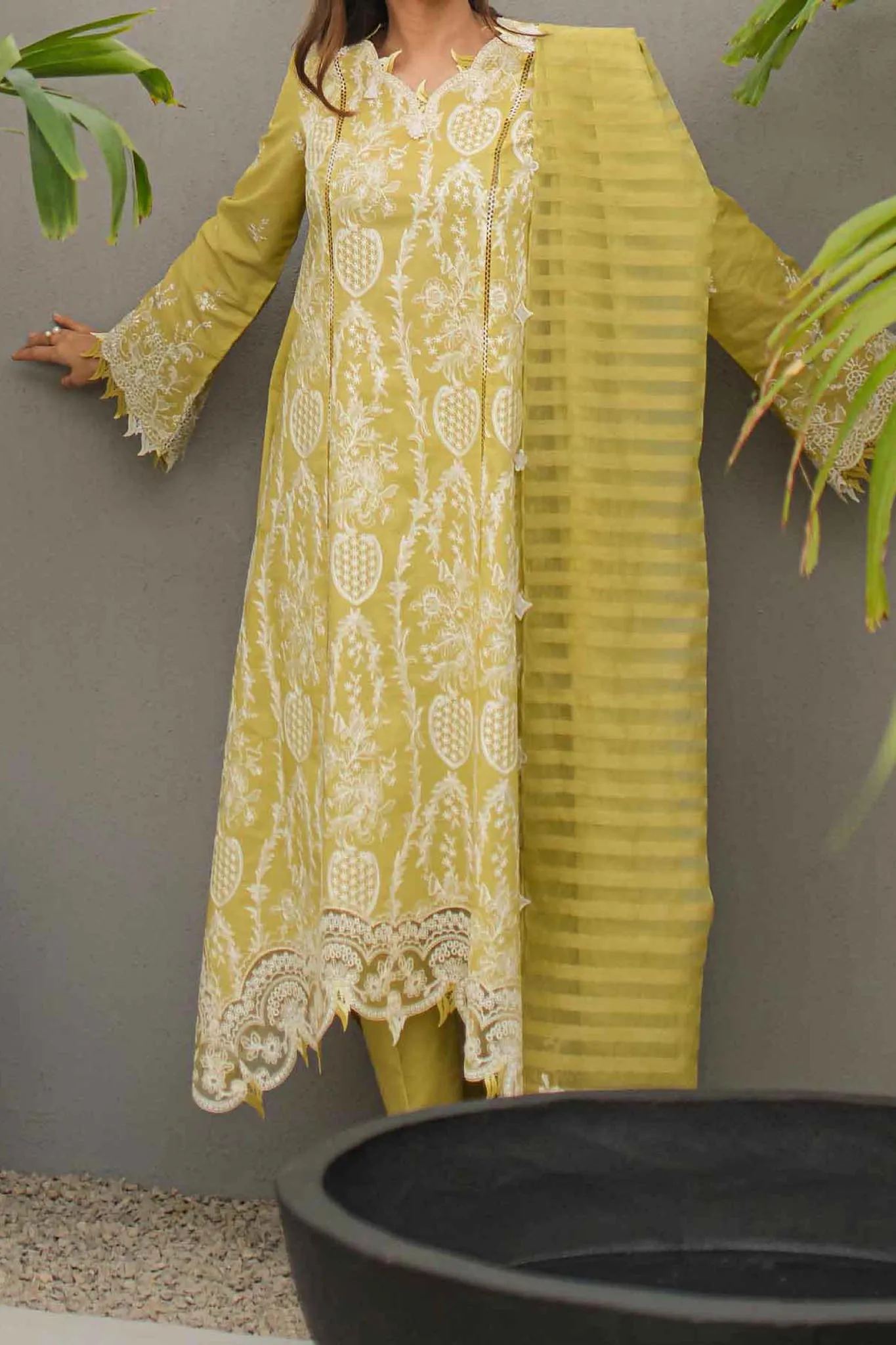 Qline by Qalamkar Unstitched 3 Piece Festive Lawn Collection'2024-JK-02-Melis
