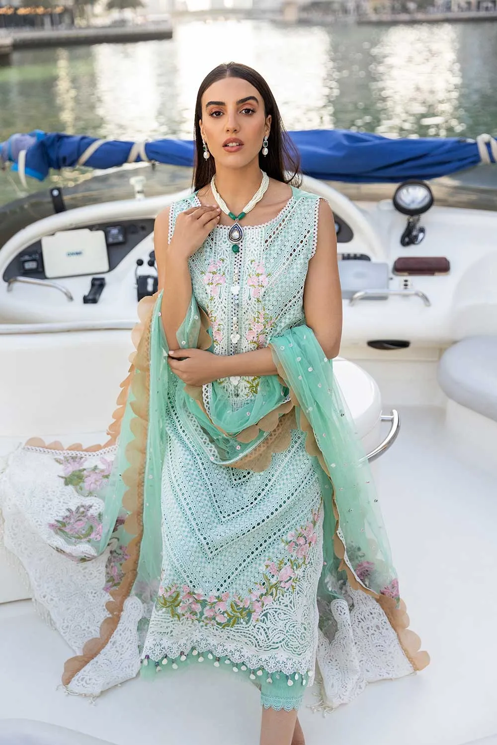 Sobia Nazir Luxury Lawn Collection – Design 3B