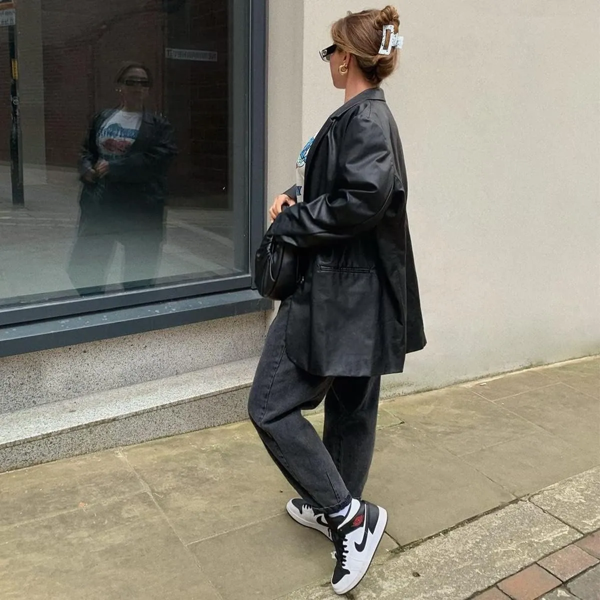 Women Leather Jacket Oversized Faux Leather Blazer Button Down Lapel Coat with Pockets Vintage Streetwear